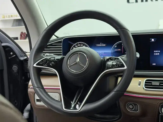 Mercedes-Benz GLE-Class — Фото автомобиля 14