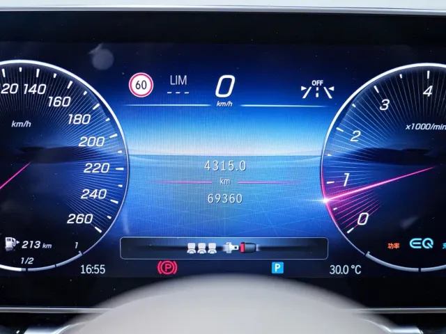 Mercedes-Benz S-Class — Фото автомобиля 17