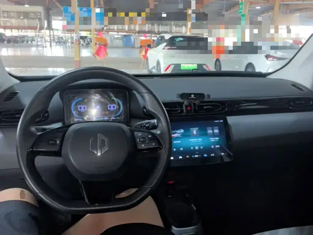 Leapmotor T03 — Фото автомобиля 9