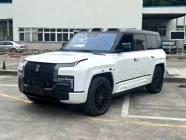 Фотография автомобиля — BYD U8