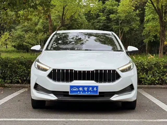Kia K3 — Фото автомобиля 2