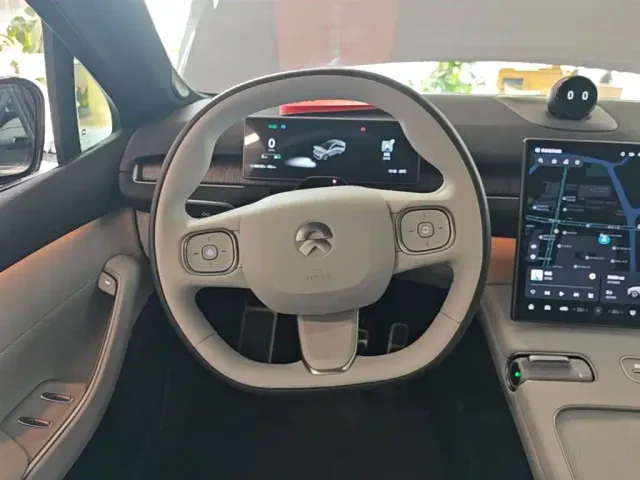 Nio EC7 — Фото автомобиля 10