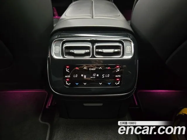 Mercedes-Benz S-Class — Фото автомобиля 18
