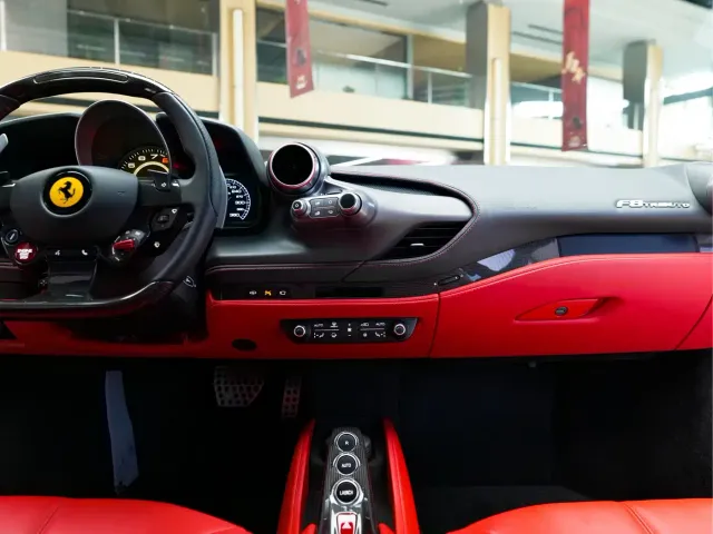 Ferrari F8 — Фото автомобиля 12