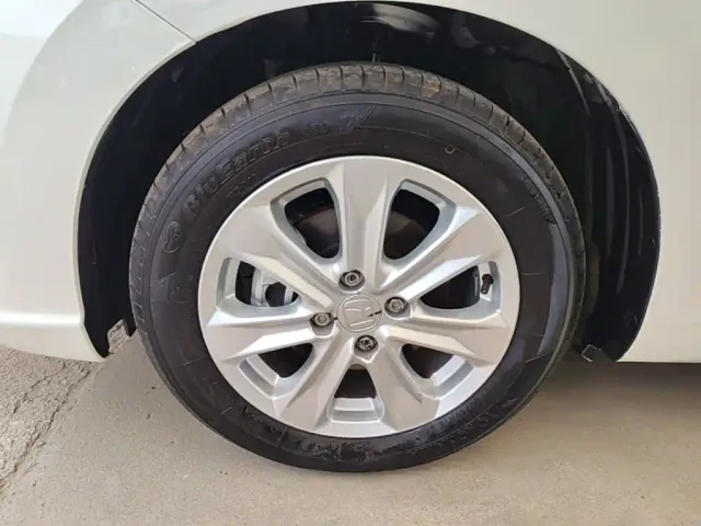 Honda Fit — Фото автомобиля 22