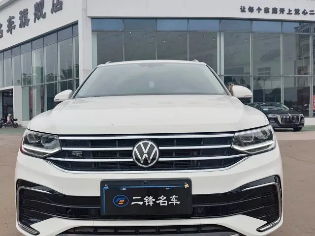 Volkswagen Tiguan L — Фото автомобиля 2