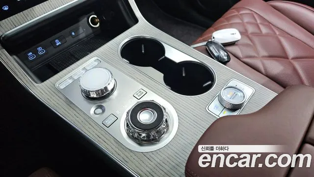 Genesis GV80 — Фото автомобиля 12