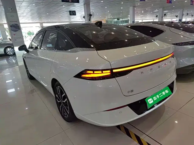 Xpeng P5 — Фото автомобиля 4