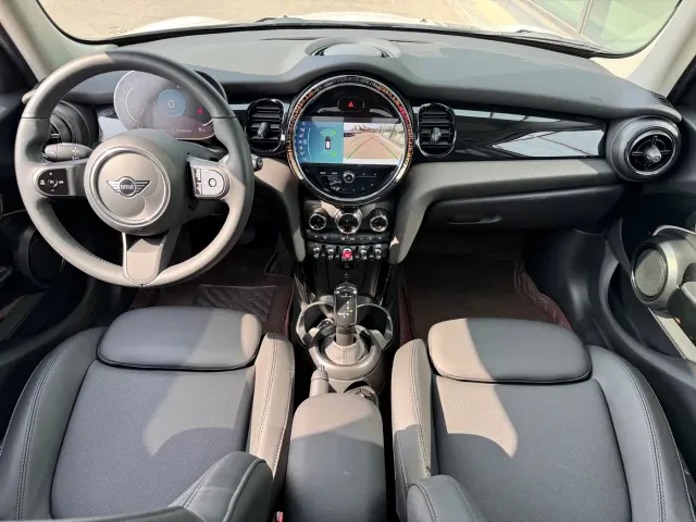 MINI Hatch — Фото автомобиля 12
