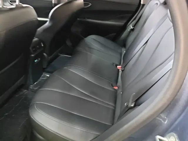 BYD Seal 05 DM-i — Фото автомобиля 16