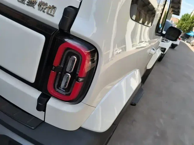 Baojun Yep — Фото автомобиля 7