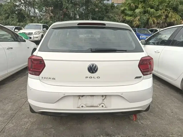 Volkswagen Polo — Фото автомобиля 5
