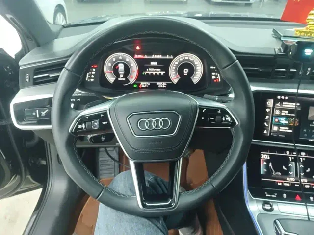 Audi A6L — Фото автомобиля 10