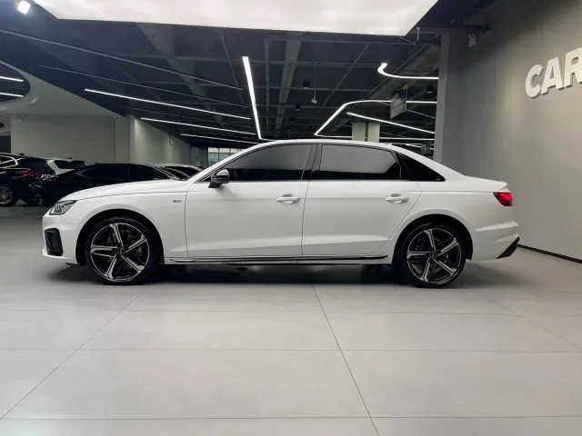 Audi A4L — Фото автомобиля 7