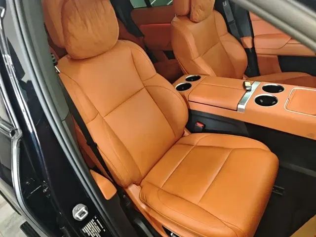 Li Auto L9 — Фото автомобиля 24