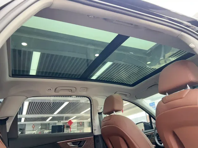 Audi Q7 — Фото автомобиля 27