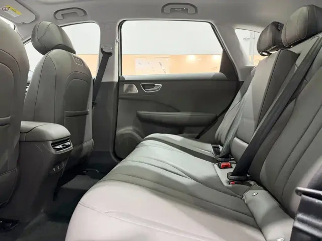 Shangjie SUV — Фото автомобиля 11