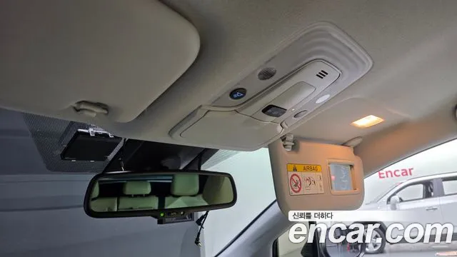Toyota Prius — Фото автомобиля 20