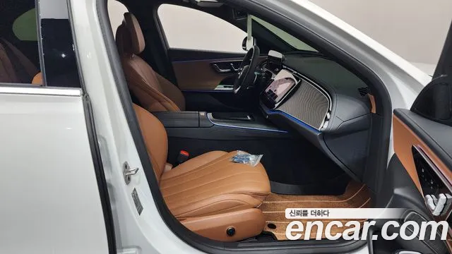 Mercedes-Benz E-Class W214 — Фото автомобиля 25