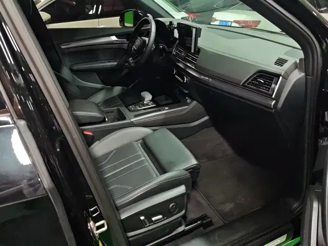 Audi Q5L — Фото автомобиля 8