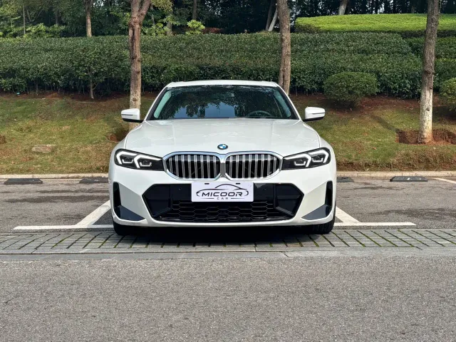 BMW 3 Series — Фото автомобиля 2