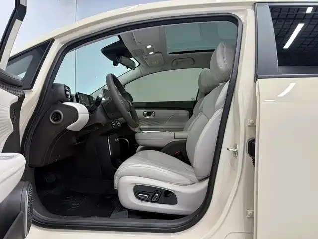 GAC Aion UT — Фото автомобиля 7