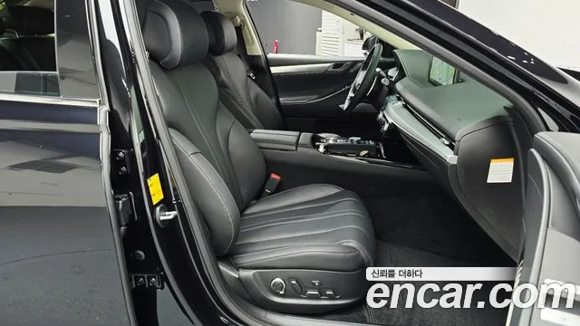 Genesis G80 Electrified G80 (RG3) — Фото автомобиля 9