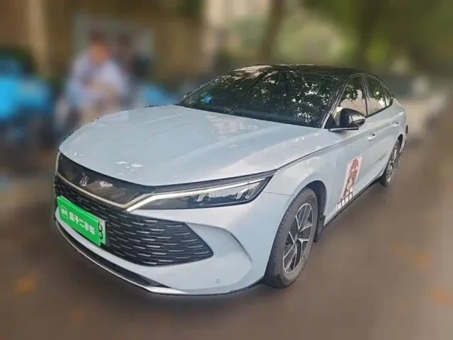 Фотография автомобиля — BYD Qin L