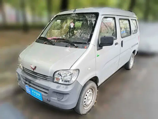 Фотография автомобиля — Wuling Zhiguang