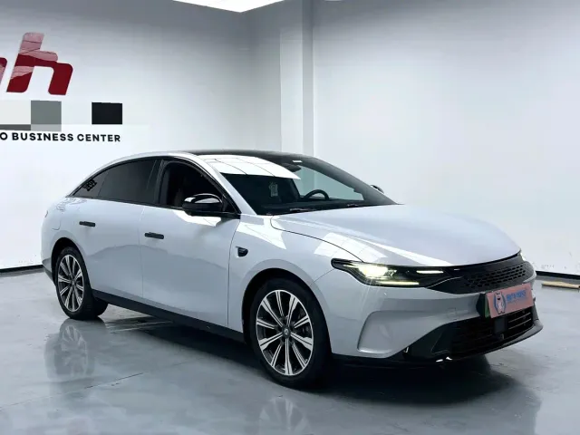 Leapmotor C01 — Фото автомобиля 8
