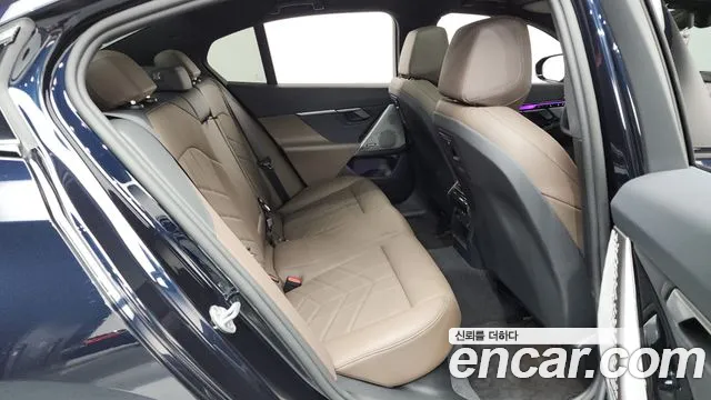 BMW 5-Series 5 серия (G60) 523d M Sport — Фото автомобиля 9