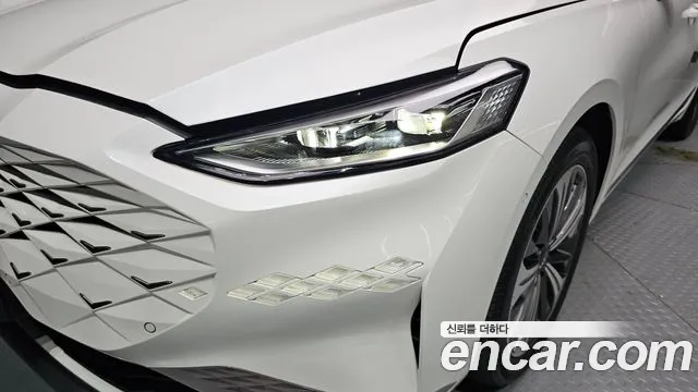 Kia K8 Hybrid — Фото автомобиля 22