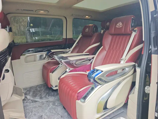 Mercedes-Benz V-Class — Фото автомобиля 19