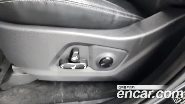 KG_Mobility_Ssangyong Rexton Новый Rexton Sport Khan Дизель 2.2 4WD — Фото автомобиля 27