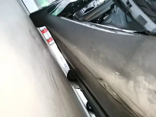 Tesla Model Y — Фото автомобиля 20