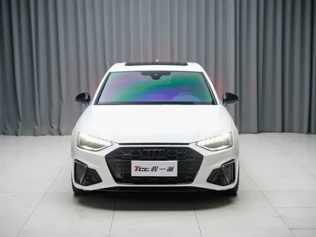 Audi A4L — Фото автомобиля 2