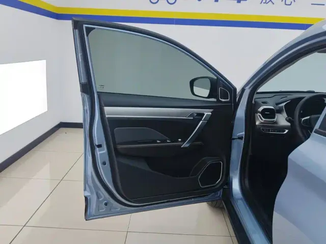 Geely Binyue — Фото автомобиля 7