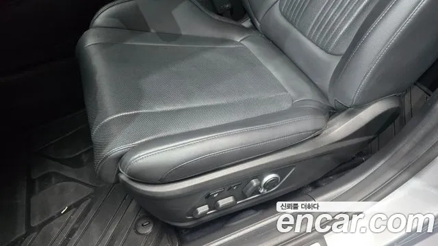 Hyundai Grandeur GN7 — Фото автомобиля 24