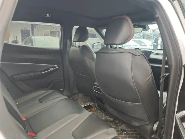 Geely Boyue — Фото автомобиля 8