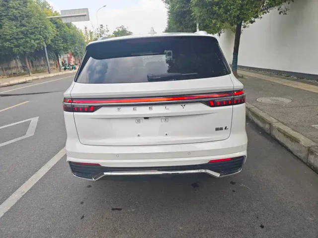 Geely Xingyue L — Фото автомобиля 10