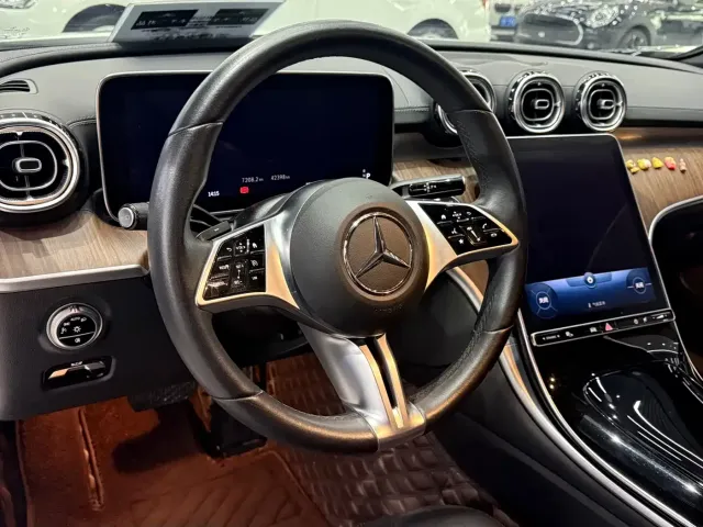 Mercedes-Benz C-Class — Фото автомобиля 6