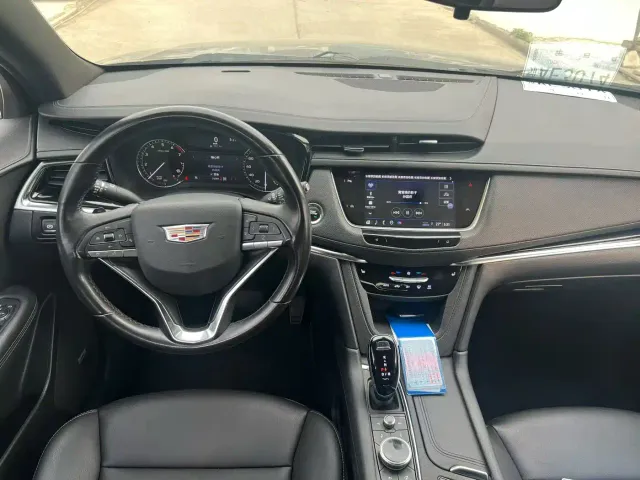 Cadillac XT6 — Фото автомобиля 6