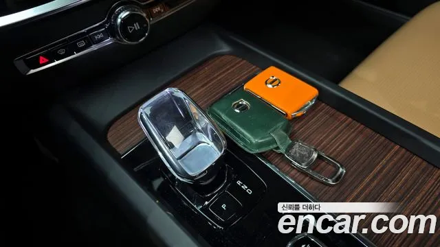 Вольво V60 V60 Cross Country 2 поколение B5 Ultimate AWD — Фото автомобиля 9