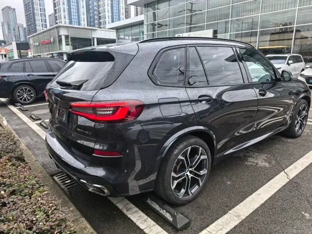 BMW X5 — Фото автомобиля 6