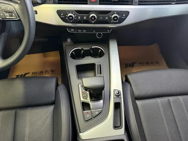 Audi A4L — Фото автомобиля 13