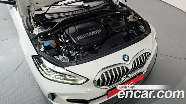 BMW 1 Series F40 — Фото автомобиля 9