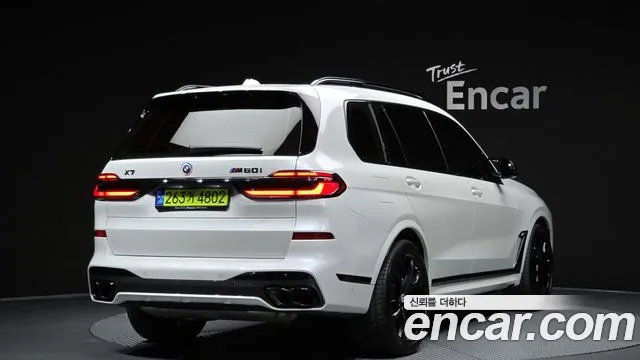BMW X7 M60i xDrive M Sport 6 мест — Фото автомобиля 2