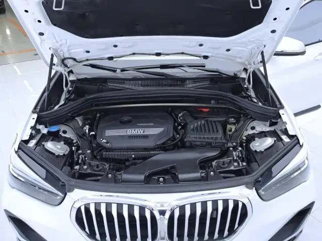 BMW X1 — Фото автомобиля 10