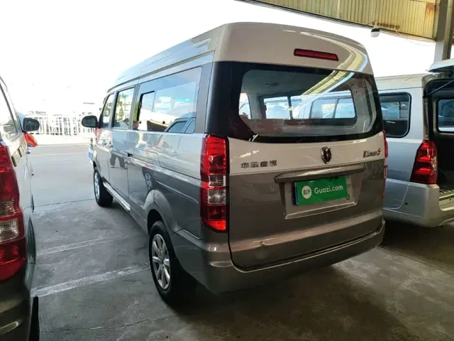 Jinbei New Hiace S — Фото автомобиля 4