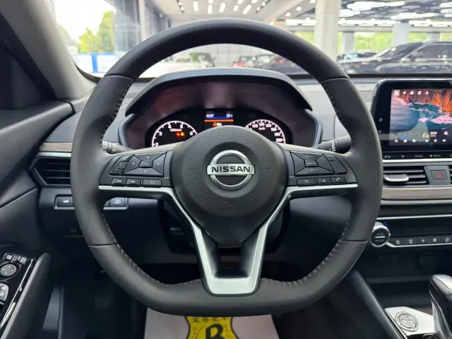 Nissan Teana — Фото автомобиля 9